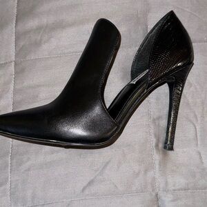 Steve Madden Black Textured Heels